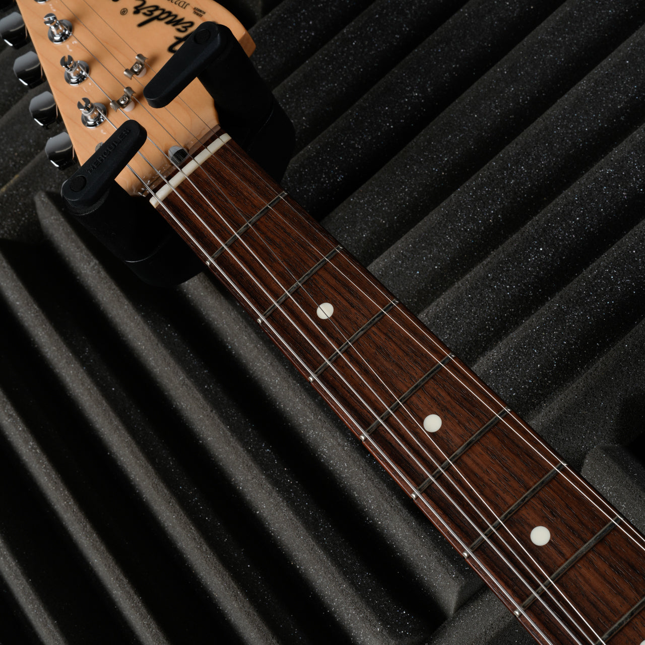 Fender MIJ Limited International Color Stratocaster 2022 - Morocco Red