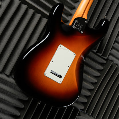 Fender American Ultra Stratocaster with Maple Fretboard 2023 - Ultraburst