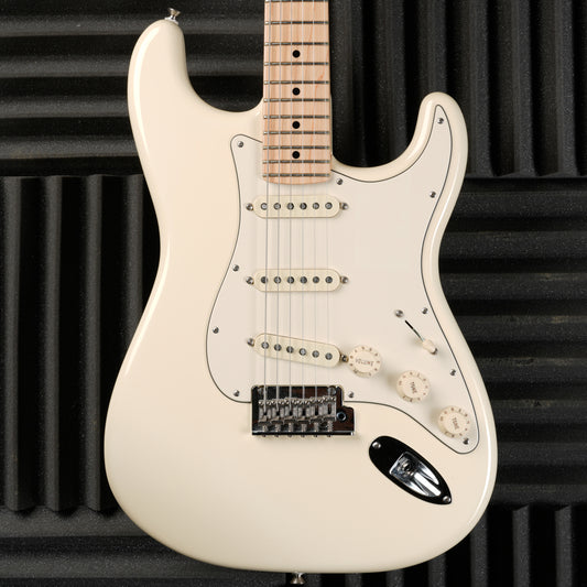 Fender American Professional Stratocaster with Maple Fretboard 2018 - Olympic White