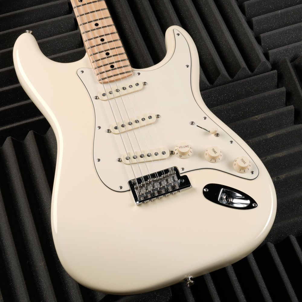 Fender American Professional Stratocaster with Maple Fretboard 2018 - Olympic White