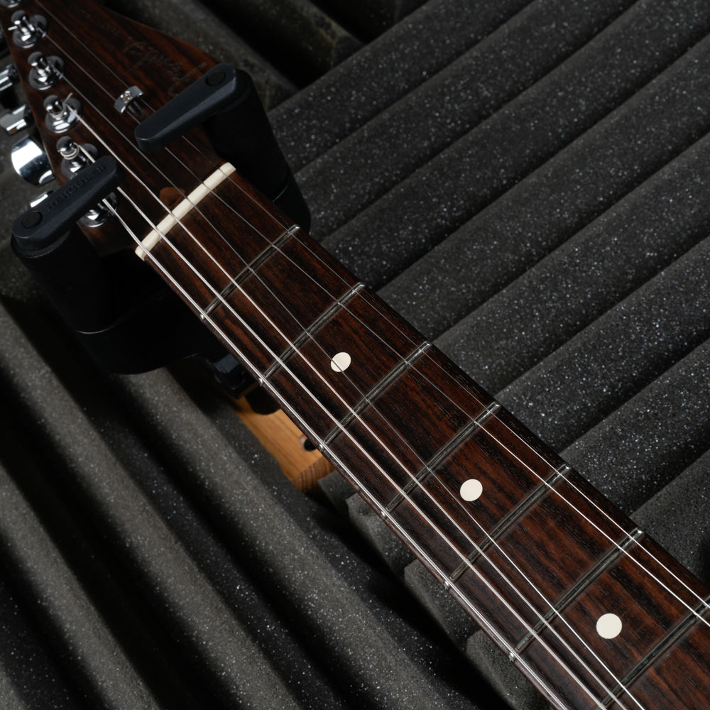 Fender American Professional II Stratocaster with Solid Rosewood Neck 2021 - Shell Pink