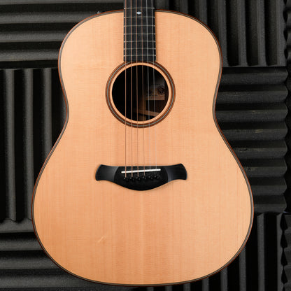 Taylor Builder's Edition 717e with V-Class Bracing 2019 - Present - Natural