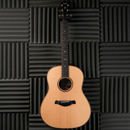 Taylor Builder's Edition 717e with V-Class Bracing 2019 - Present - Natural