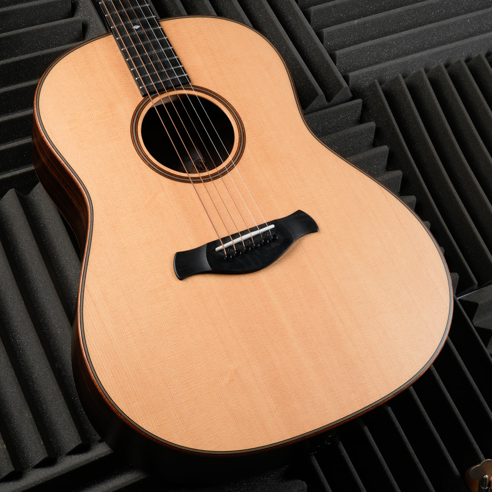 Taylor Builder's Edition 717e with V-Class Bracing 2019 - Present - Natural