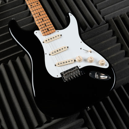 Fender MIJ Hybrid '50s Stratocaster with Maple Fretboard 2018 - Black