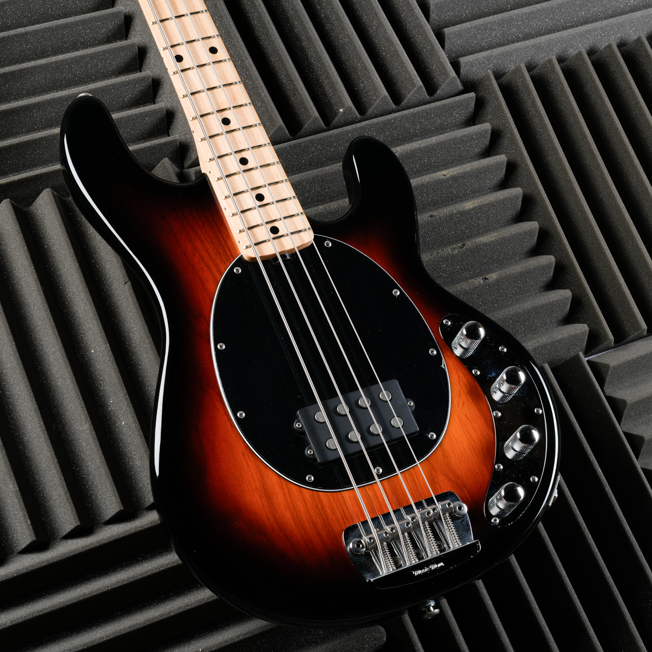 Ernie Ball Music Man StingRay 4 H with Maple Fretboard 2017 - Vintage Sunburst