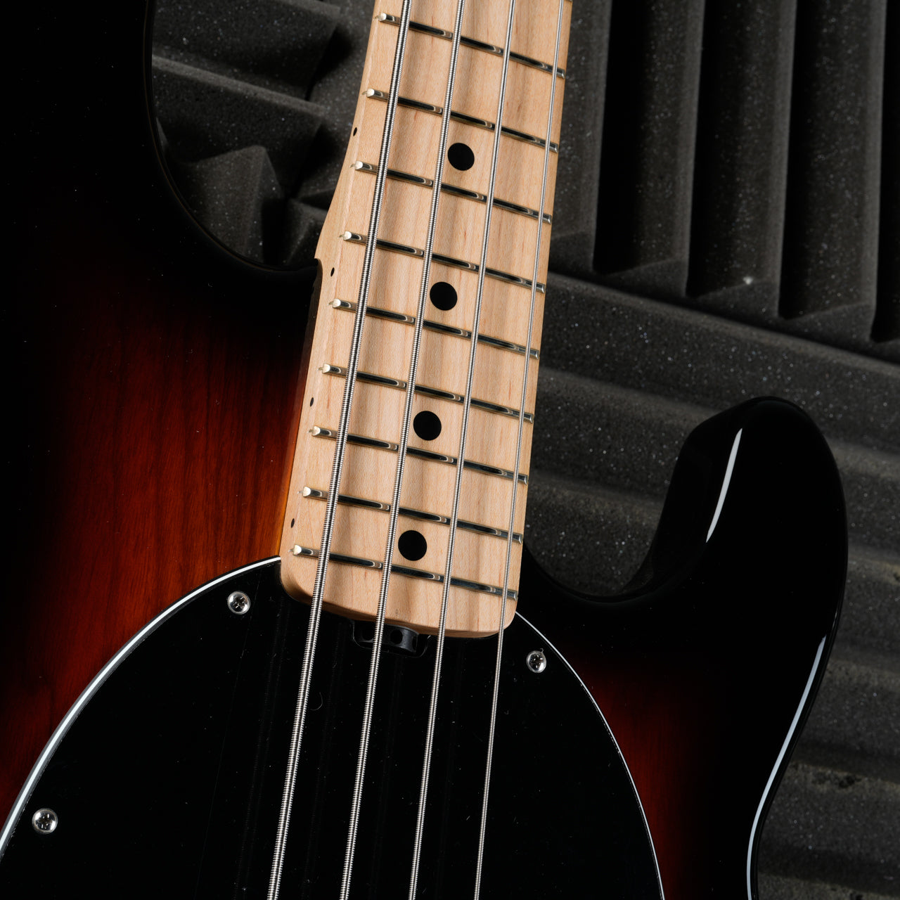 Ernie Ball Music Man StingRay 4 H with Maple Fretboard 2017 - Vintage Sunburst