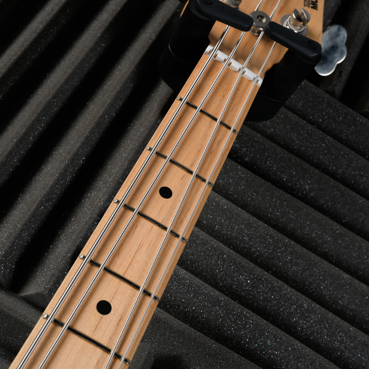 Ernie Ball Music Man StingRay 4 H with Maple Fretboard 2017 - Vintage Sunburst