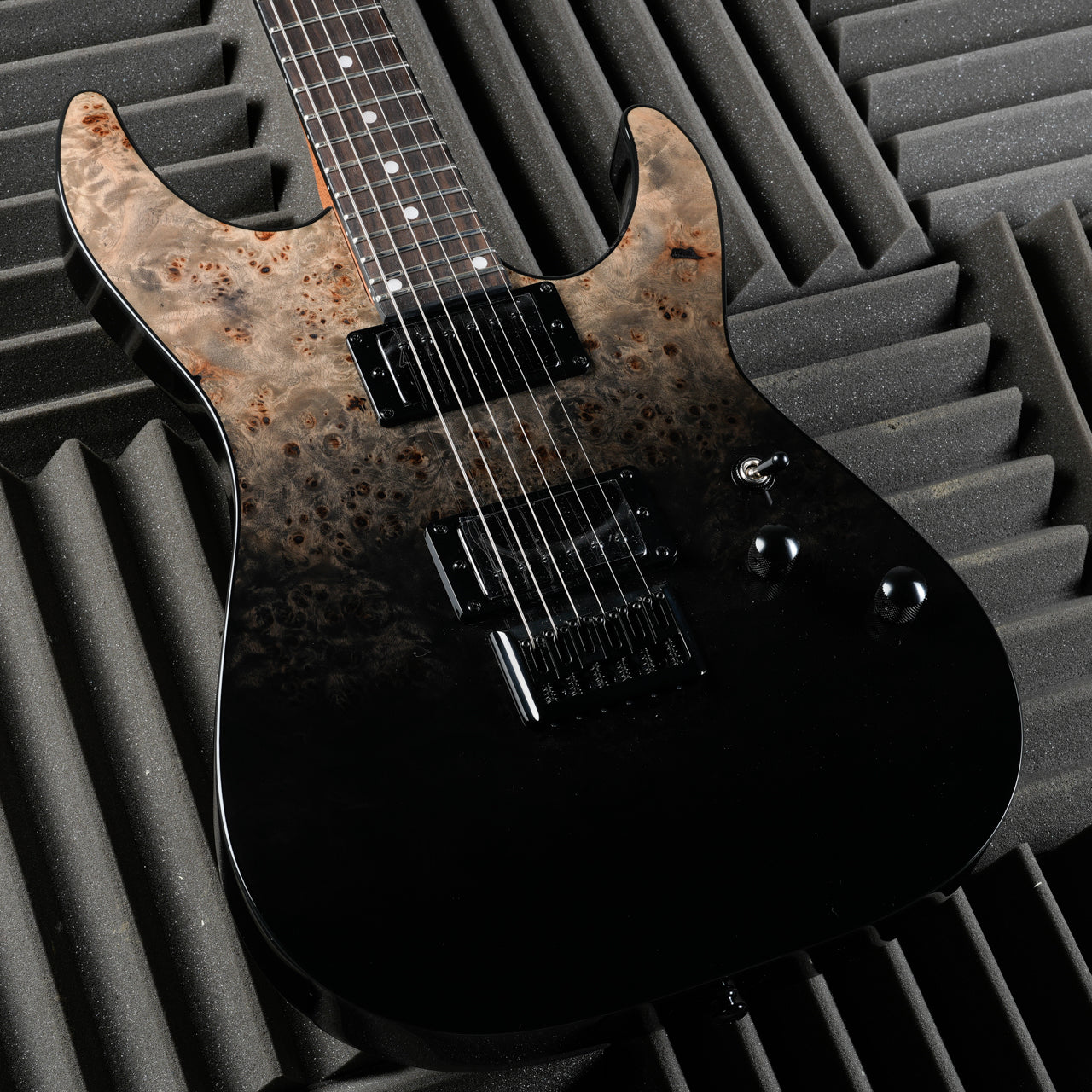 Schecter C-1 Standard 2024 - Present - Black Fade Burst Burl