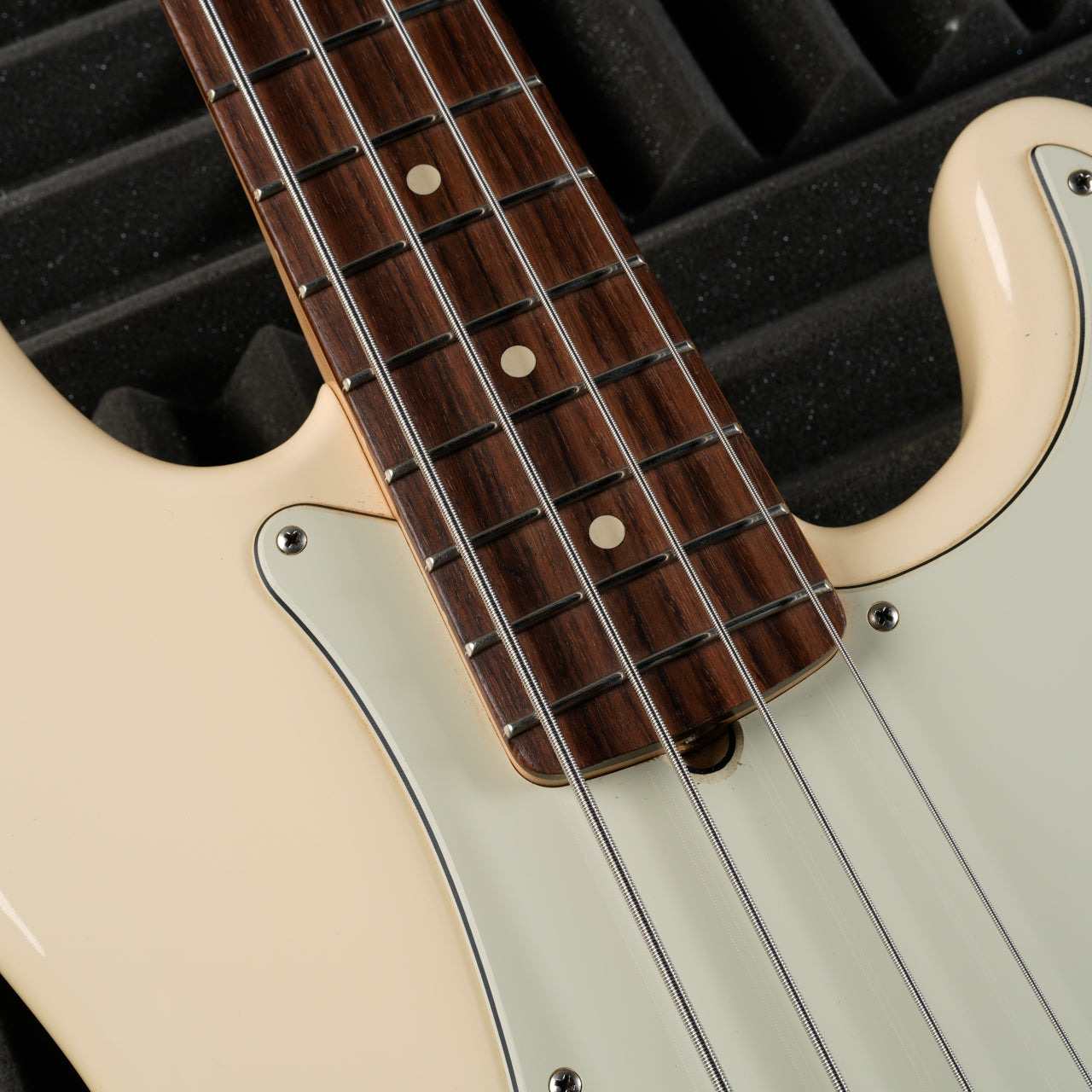 Fender American Professional Precision Bass with Rosewood Fretboard 2017 - Olympic White
