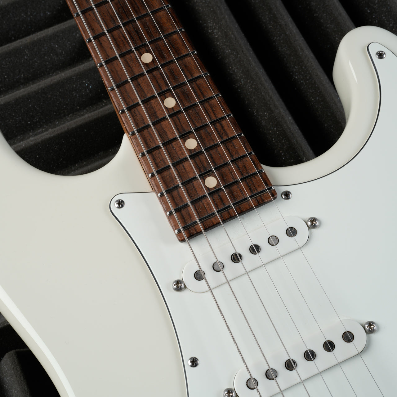 Suhr Classic S SSS with Rosewood Fretboard 2019 - Olympic White