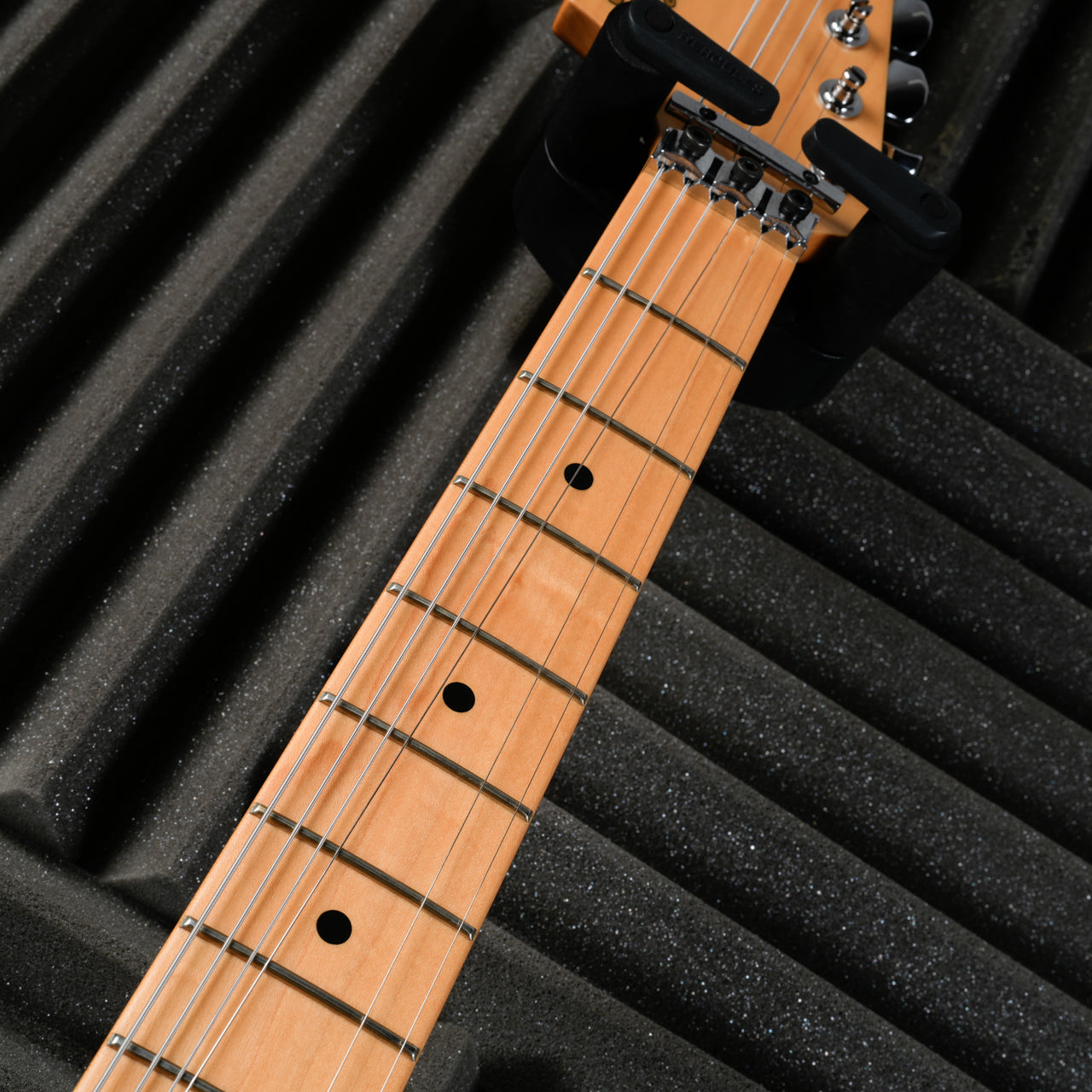 Fender MIJ Michiya Haruhata Signature Stratocaster 2023 - Trans Pink