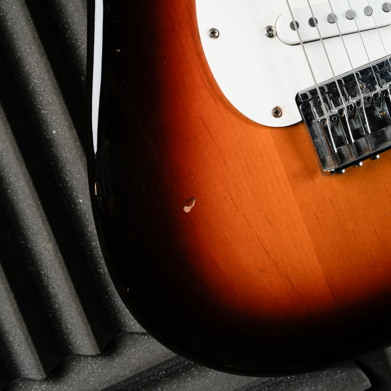Fender Standard Stratocaster (2-Knob) with Maple Fretboard 1983 - Sunburst