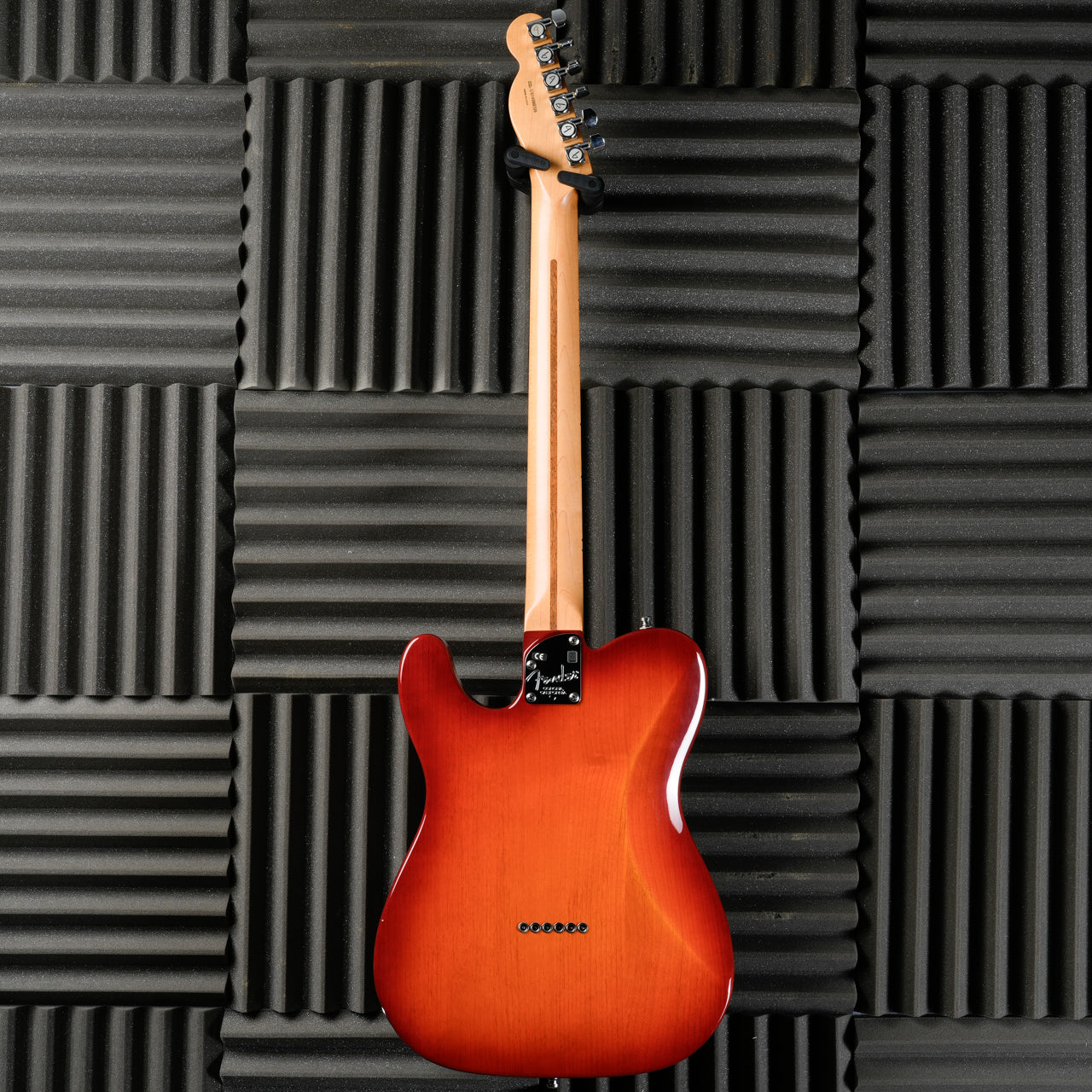 Fender American Deluxe Telecaster with Maple Fretboard 2015 - Aged Cherry Burst