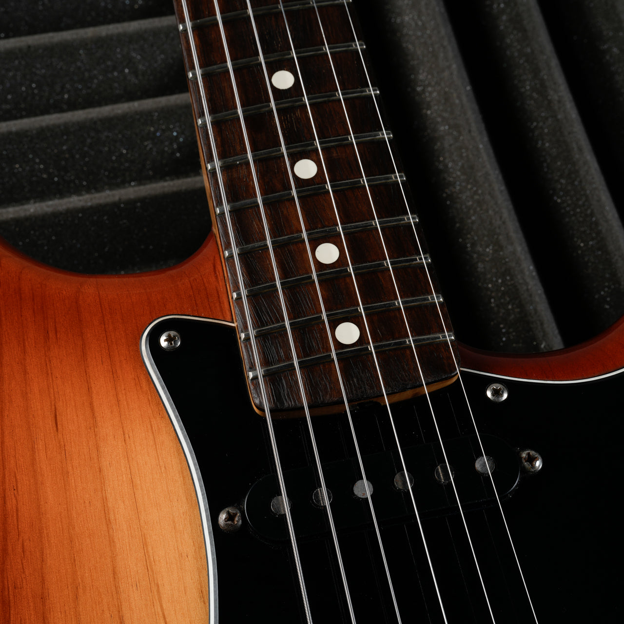 Fender "Dan Smith" Stratocaster with Rosewood Fretboard 1981 - 1983 - Sienna Sunburst